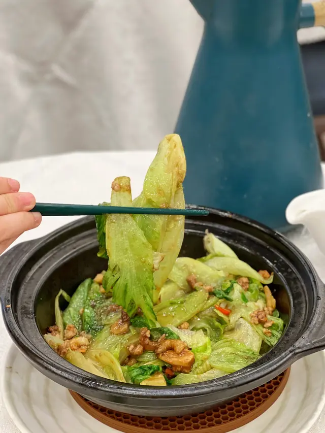 大澳蝦干唐生菜煲