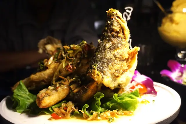 清邁香酥酸辣魚