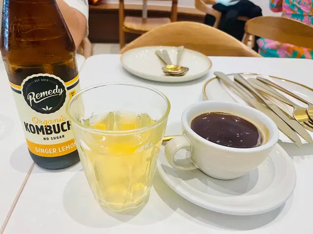 Kombucha  +  Long  Black