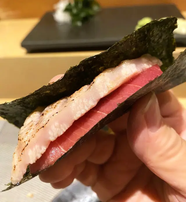 大拖羅中拖羅三文治