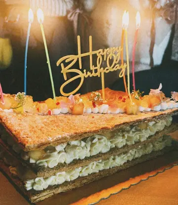 烏龍茶蜜桃拿破崙蛋糕