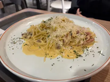 皇牌煙燻豬腩肉卡邦尼