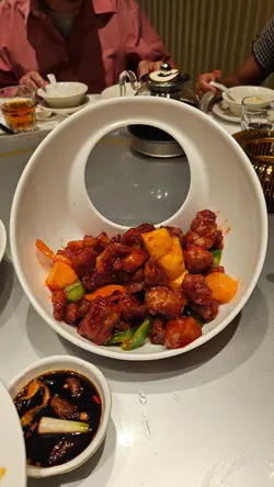 鮮果咕嚕黑豚肉