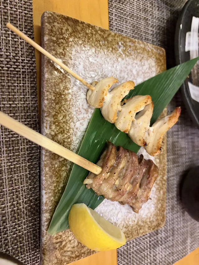 燒鴨舌和雞胸軟骨