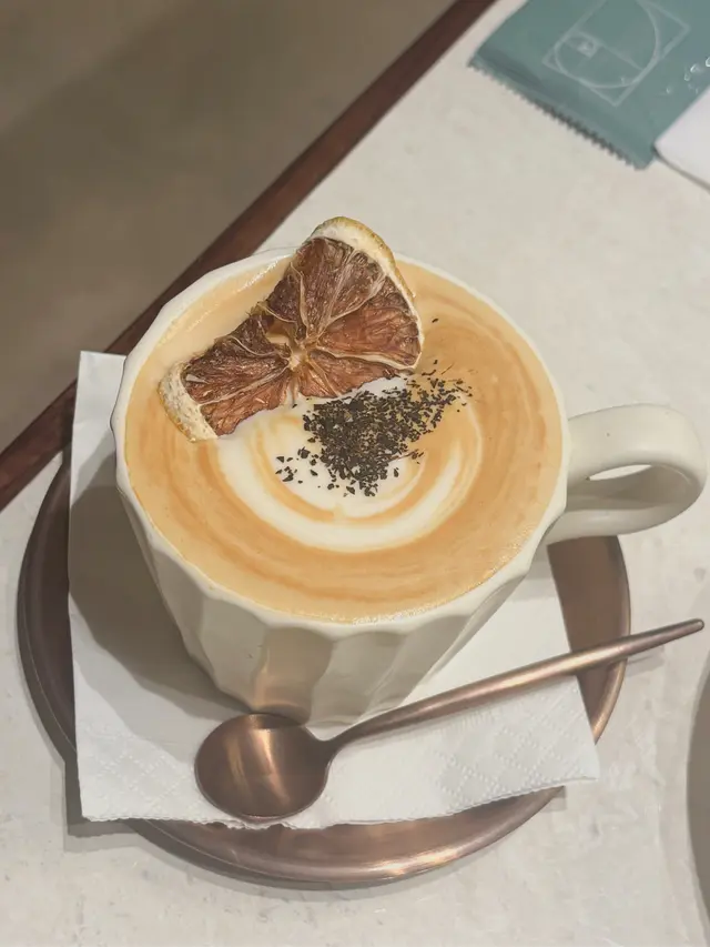 伯爵茶鮮奶咖啡