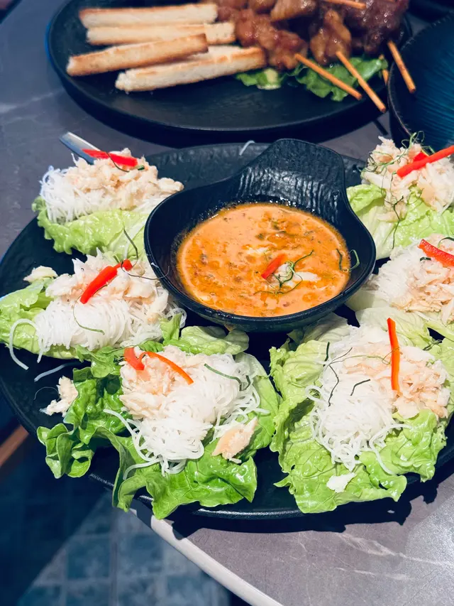 蟹肉米粉生菜包