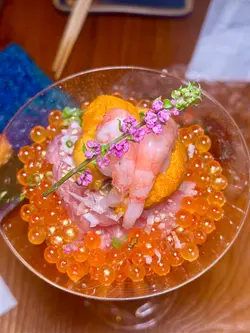 拖罗蓉甜虾海胆杯