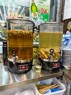 海底椰竹庶茅根水

