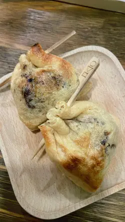 Nutella加香蕉,呢一个配合系非常之完美嘅,对我喜欢食甜嘢嘅人哋讲,呢个简直系天作之合。