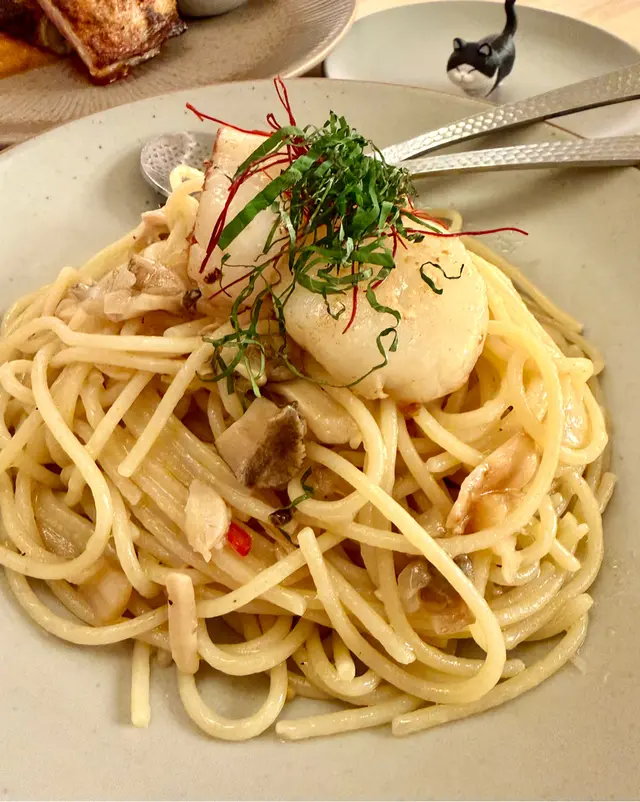 香煎帶子榮螺貝柱蒜片意粉