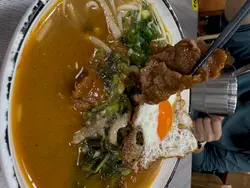 煎蛋雪菜肉丝沙嗲牛肉米