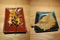 鹽燒鮮三黃雞腿肉 , 鹽燒原塊雞皮     