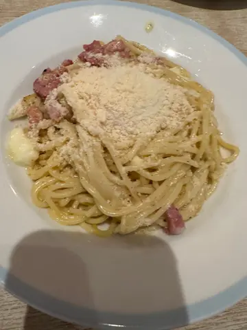 温泉蛋卡邦尼意粉