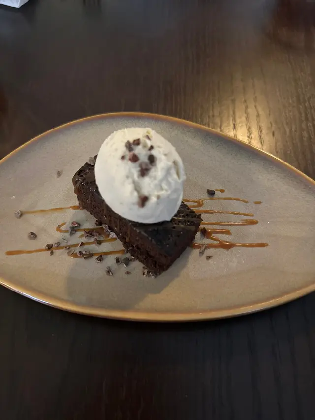 Lunch Set Dessert Browni