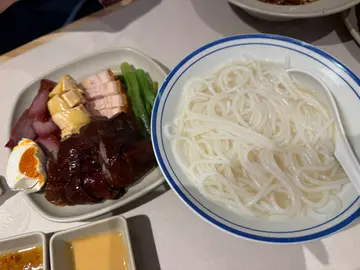 燒鵝五寶飯