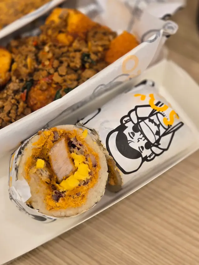 酸辣豬頸肉粢飯