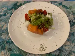 意式煙三文魚碟(Smoke Salmon Plate)