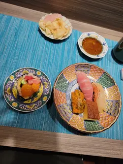 寿司三件、玉子烧 + 彩羽太卷