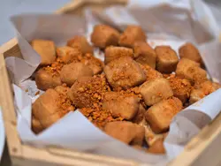 呢个脆炸豆腐就系食豆腐本身嘅豆香同外皮嘅酥脆，冇乜特别惊喜，味道就系你谂到嘅咁样。