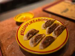 日式饺子都係穩陣派,冇乜驚喜。喺呢類高級Food Hall裡面,算係唔多吸引嘅選擇。