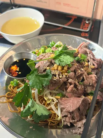 老蘭嫩牛蔥油撈麵 (例牌）