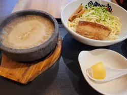 石燒濃厚豚骨魚介沾麵