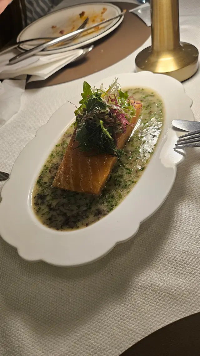 油封煙三文魚配海帶柚子牛油汁