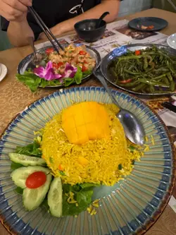 泰式芒果蟹肉炒飯