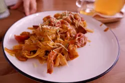 香煎牛油虎蝦手工蝦汁手工扁麵