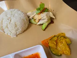 海南鸡饭 素食沙律 姜汁奶茶