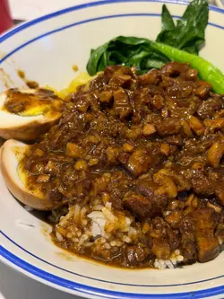 都幾正宗嘅台式滷肉飯 多料入味大大碗