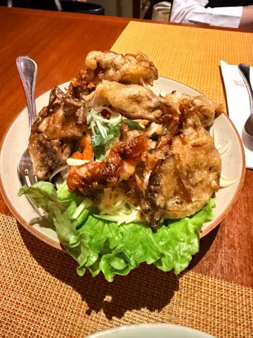 青芒果软脚蟹沙律