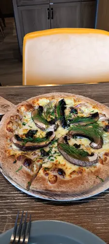 素食芝士黑松露薄饼