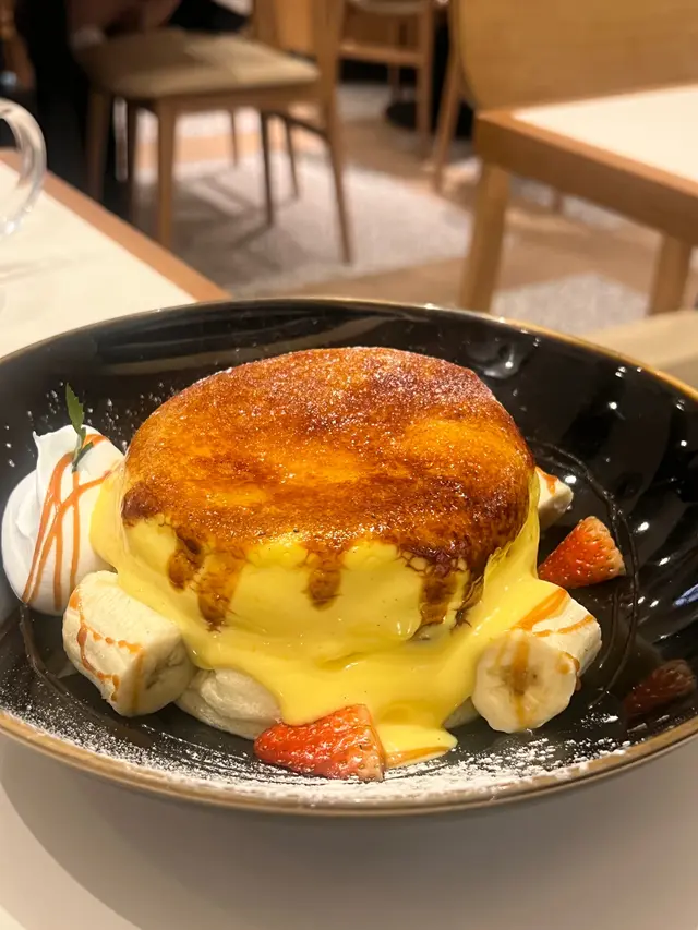 Banoffee Creme Brulee Pancake