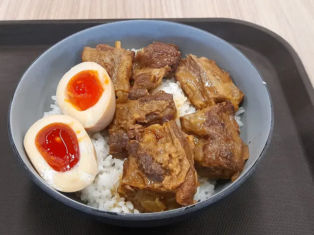 豬軟骨溏心蛋丼飯