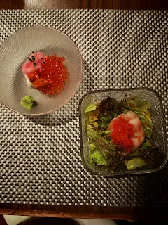 鲜虾柚子沙律。香葱拖罗蓉海胆三文鱼子杯