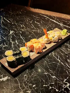 天扶良蝦卷 芝士火炙三文魚卷 玉子卷