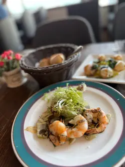 朝鮮蓟心拼海蝦沙律