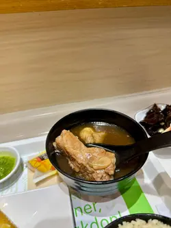 細肉骨茶