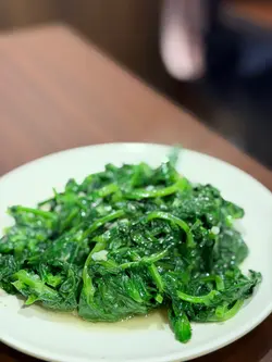 蒜蓉炒豆苗