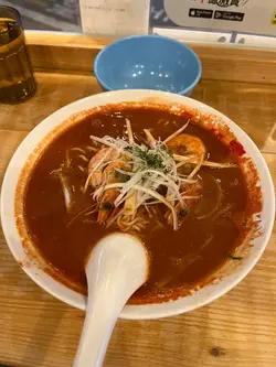 賣相可以
但湯既味道與預期，有強烈落差
蝦的新鮮度及份量 ，有很大進步空間，仲有少少腥
麵質亦冇亮點
以$108既定價，完全唔係果回事。

似food court$60行貨，但就算係$60，我寧願食車仔麵