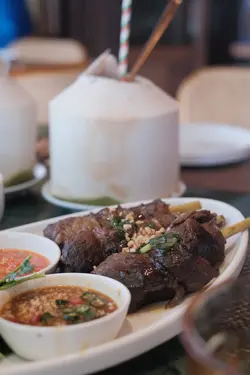 𝐍𝐡𝐮𝐞 𝐘𝐚𝐧𝐠 𝐓𝐚𝐤𝐫𝐚𝐢