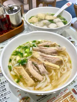 招牌清汤牛腩河