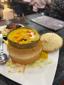 大圓法包椰皇黃咖哩雞