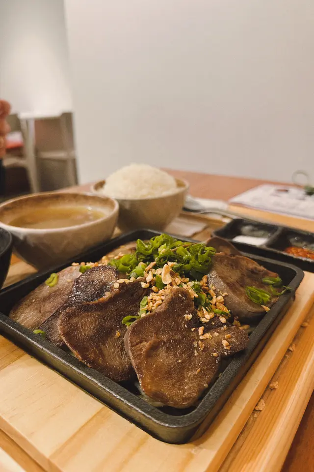 秘製鹽蔥厚切咸牛舌