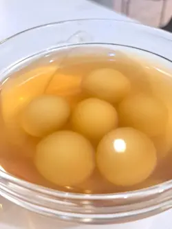 Mini Mochi in Ginger Soup