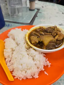 咖喱牛肉飯