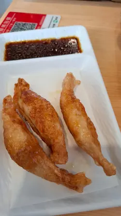 炸鸡皮饺子