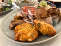 阿閒．泰式拼盤