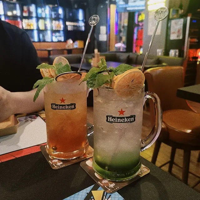 鴨屎香檸檬茶 & 獮猴跳動